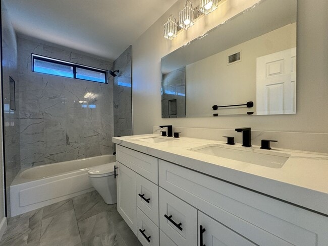 Building Photo - BEAUTIFUL 3 BEDROOM 3 BATH CORNER LOT WITH POOL AND LARGE BACKYARD NORTH SCOTTSDALE