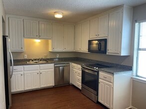 Building Photo - Casablanca Condo #121