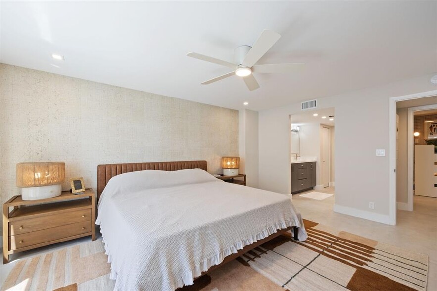 Building Photo - 3500 Galt Ocean Dr