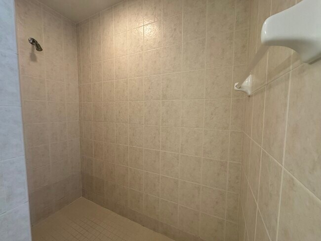 Building Photo - 3104 Tonkin Dr