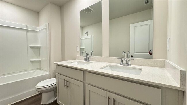 Building Photo - 228 Water Oak Wy