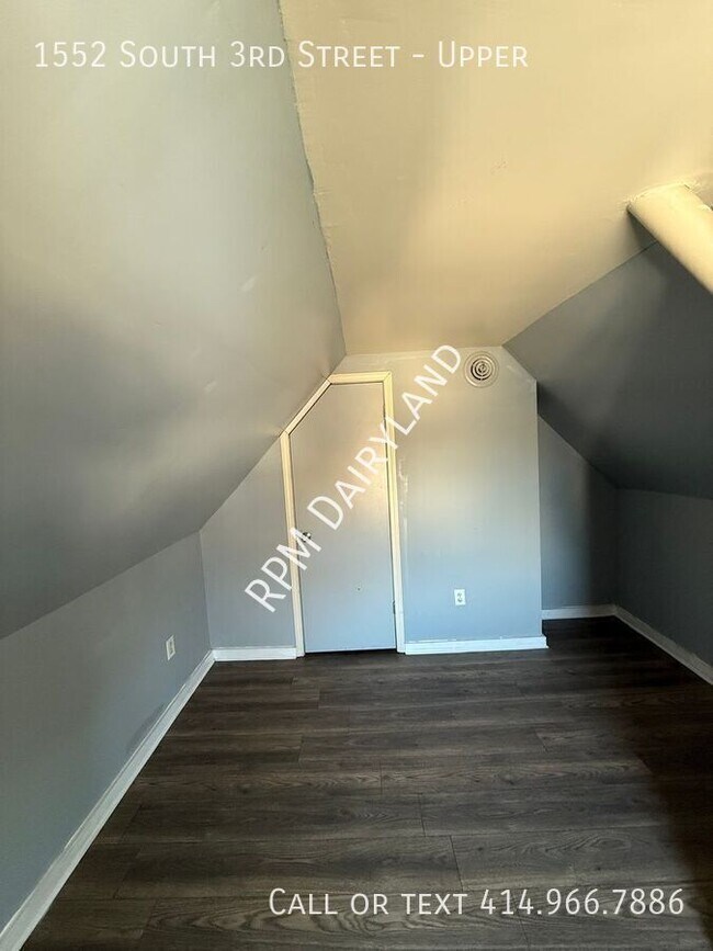 Building Photo - 1552 S 3rd St