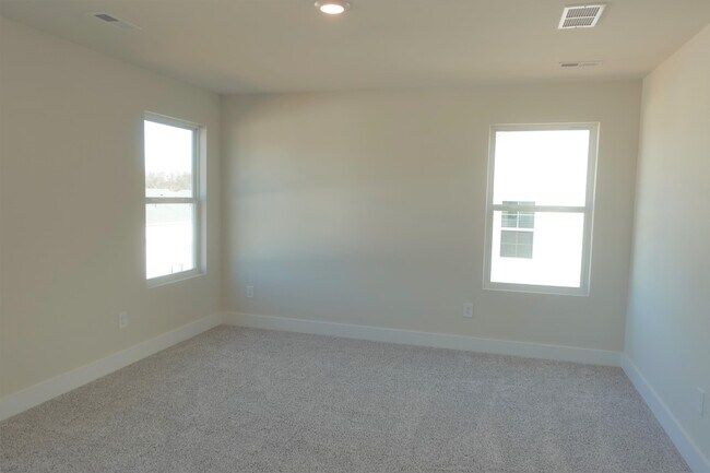 Building Photo - 100 Tramore Ln
