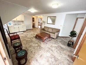 Building Photo - 2429 N School St