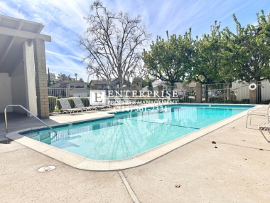 Building Photo - 2-Bed Buena Park End-Unit Townhome with Garage & Pool