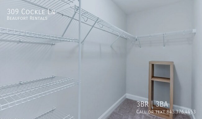 Building Photo - 309 Cockle Ln