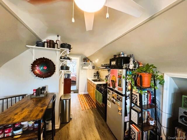 Building Photo - 244 E Hudson St