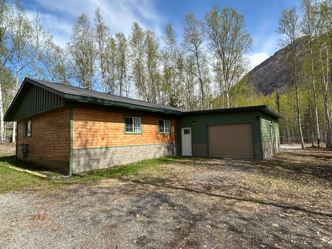 Building Photo - 24641 Chugiak Dr