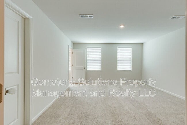 Building Photo - 1022 Cone Blvd