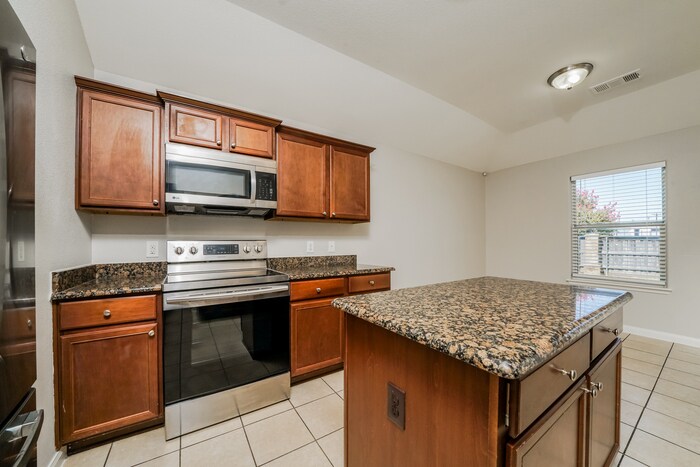 Building Photo - 3400 Spruce St