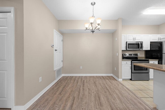 Building Photo - 1501 Partin Dr N
