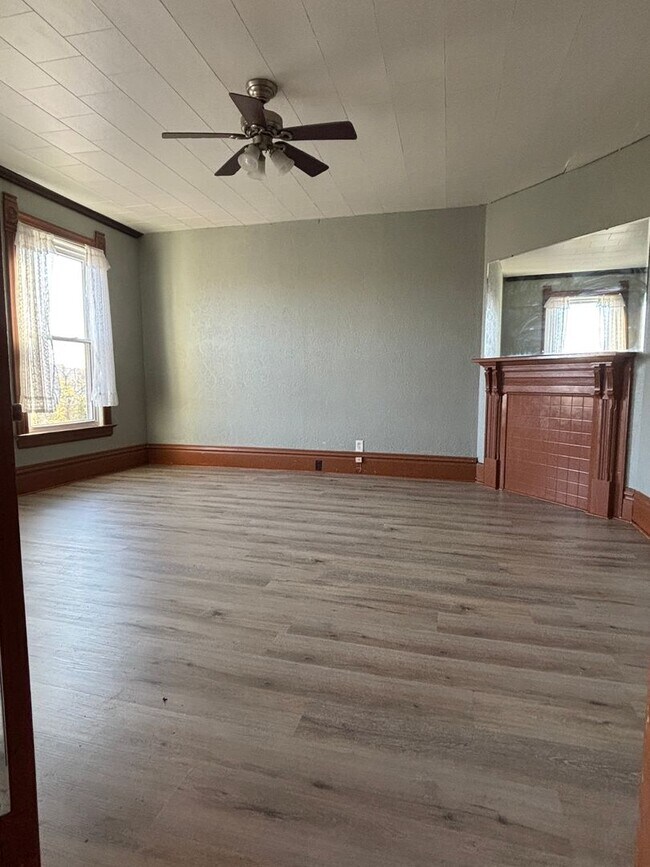 Building Photo - 117 Baltimore Ave