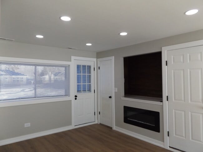 Building Photo - 2203 South St