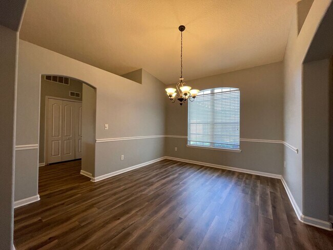 Building Photo - ** Coming Soon ** 3 Bedroom in Plum Tree