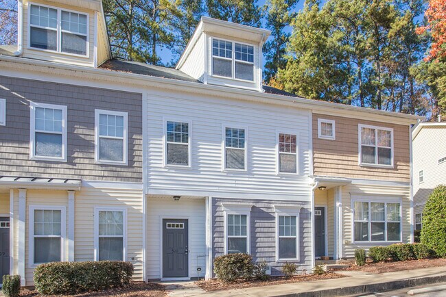 Building Photo - Spacious Wake Forest Town Home For Rent