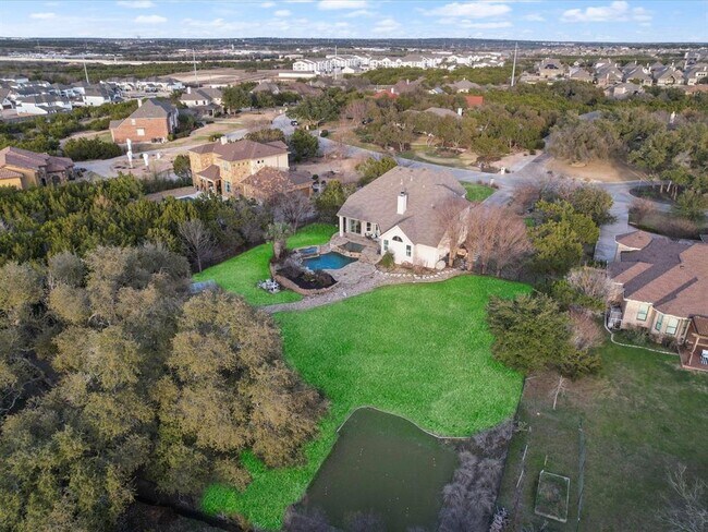 Building Photo - 1005 Overlook Bend