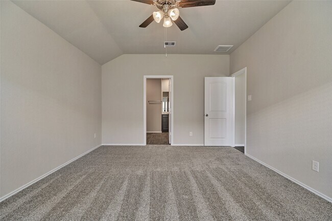 Building Photo - 13868 Rock Island Trl