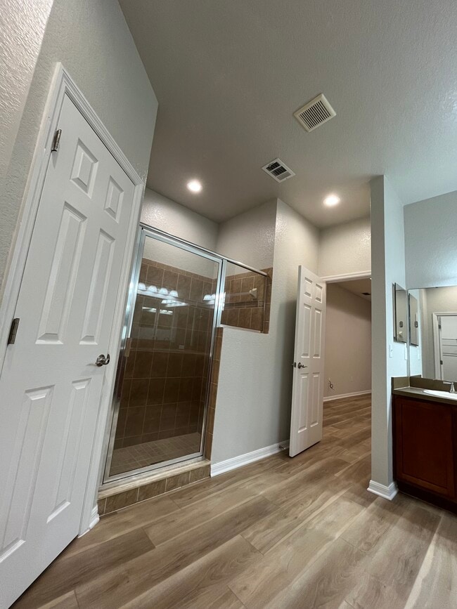 Building Photo - 5676 Elsinore Way