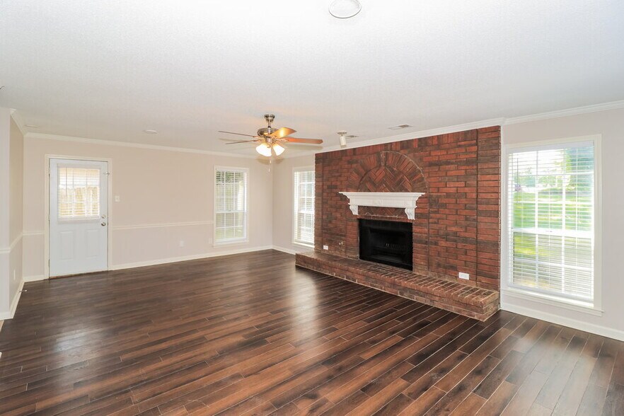 Building Photo - 6465 Baird Ln