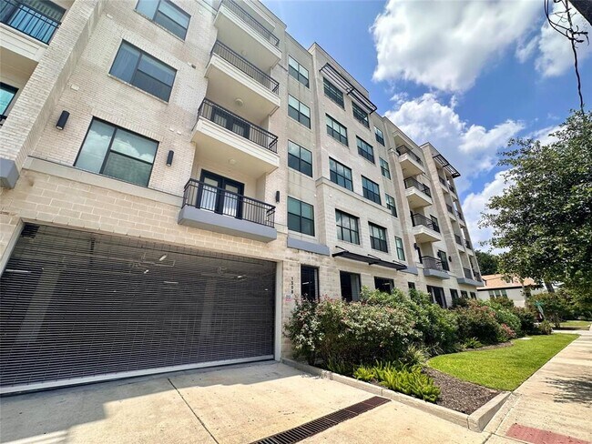 Building Photo - 1508 Blodgett St