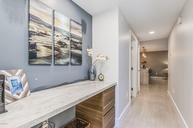 Building Photo - 19777-19776 N 76th St