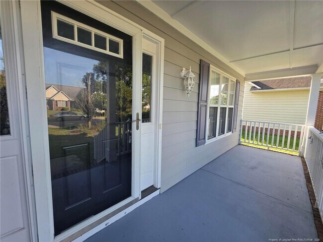 Building Photo - 2917 Franzia Dr