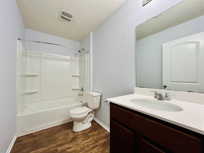 Building Photo - 147 Big Leaf Dr