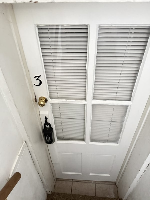 Building Photo - 925 Wilson Ave S