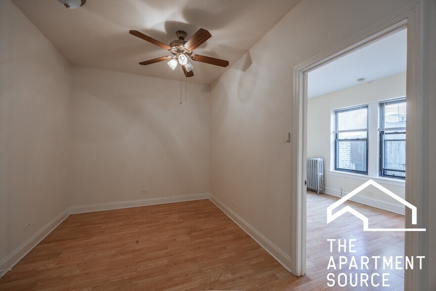Building Photo - 4851 N Damen Ave