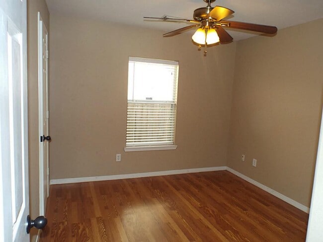 Building Photo - 19815 Owens Trace Ln