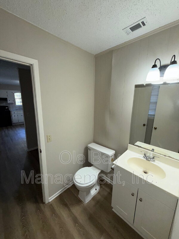 Building Photo - 1803 Runnels Rd