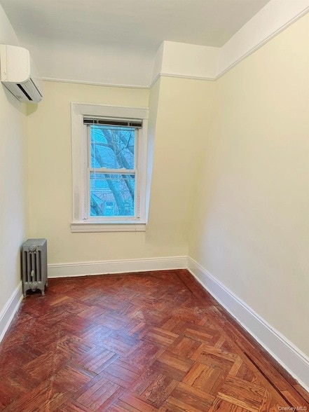 Building Photo - 68-11 Dartmouth St