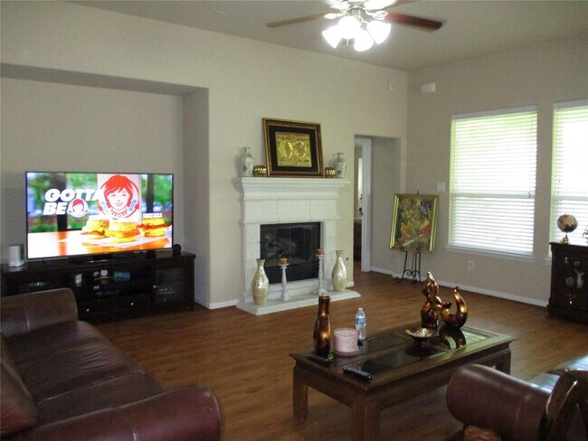 Building Photo - 13203 Barons Cove Ln