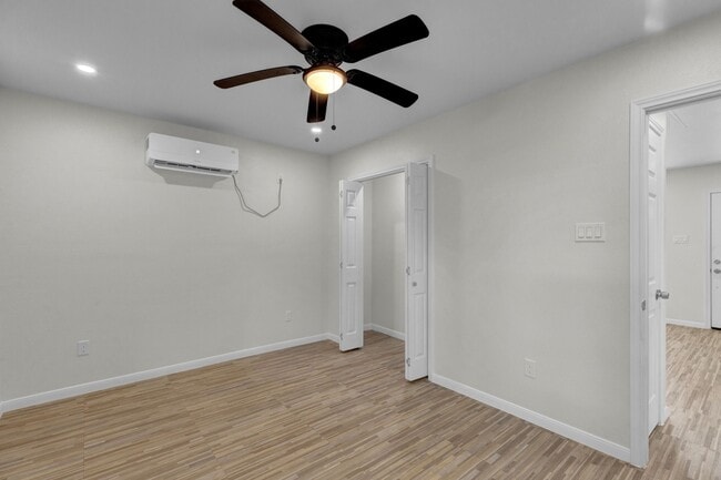 Building Photo - 10302 Sierra Dr