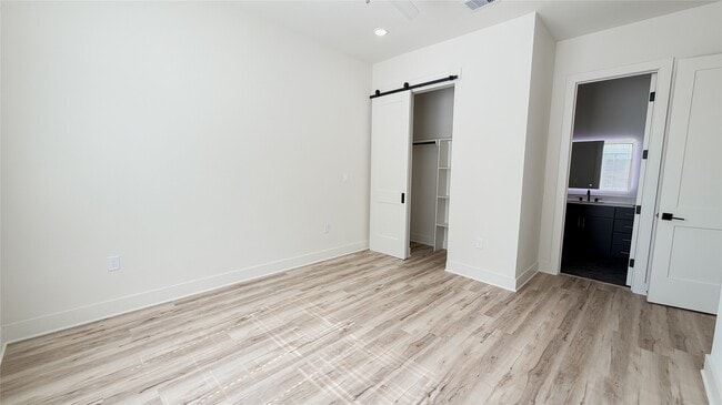 Building Photo - 4722 Old Spanish Trl