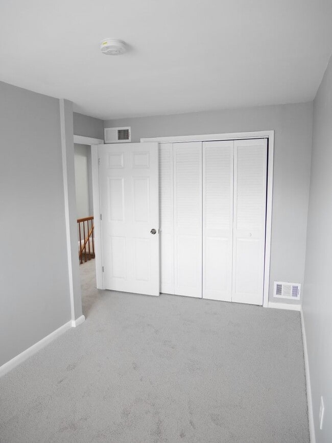 Building Photo - 3 Bedroom Home-Middle River!