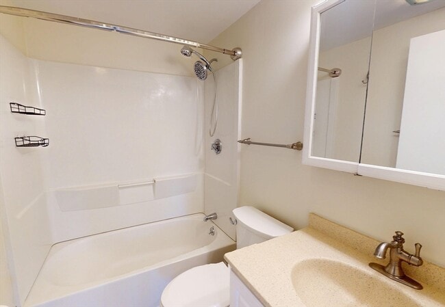 Building Photo - 2 McDewell Ave