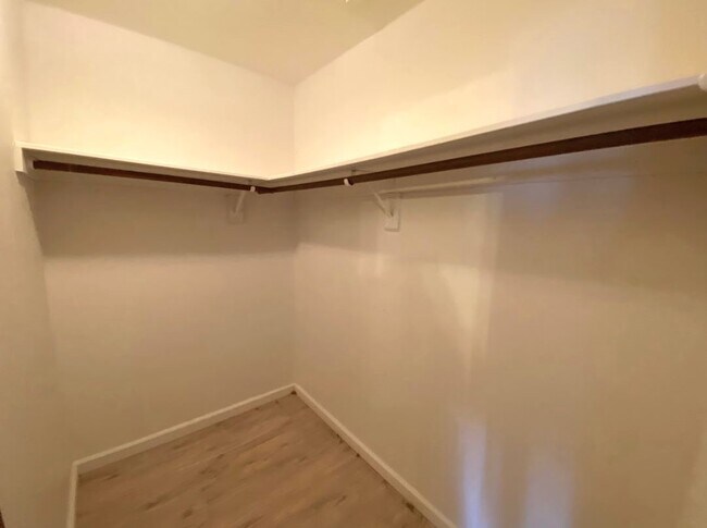 Building Photo - 2911 Winners Cir