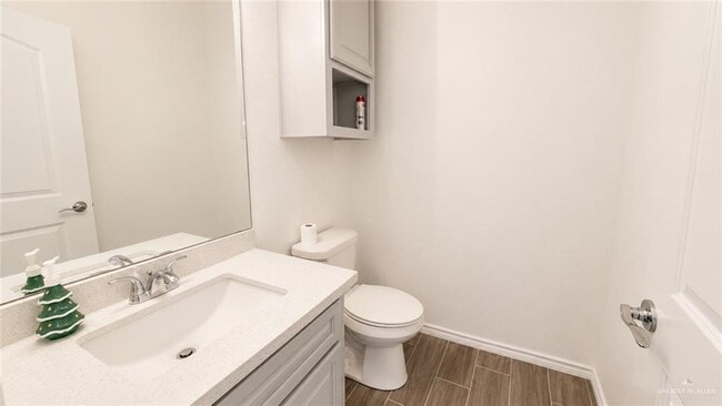 Building Photo - 20 Gonzalez Dr