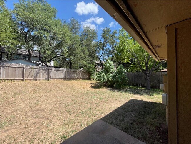 Building Photo - 8003 Willet Trail