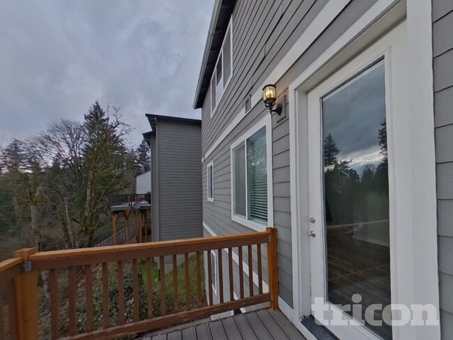 Building Photo - 2525 W 10th St