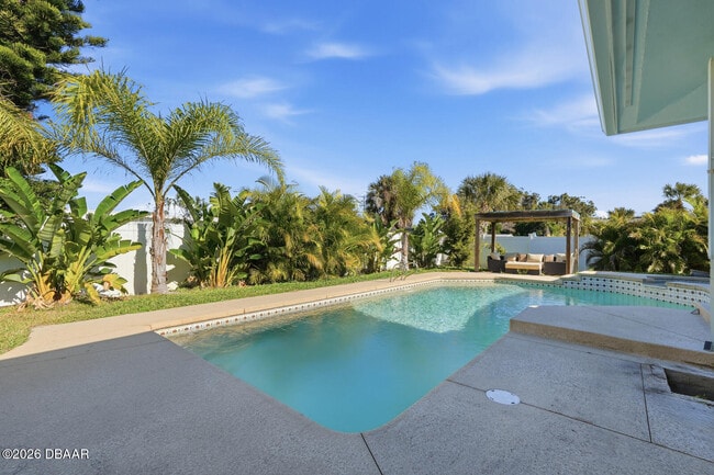 Building Photo - 165 Ormond Pkwy