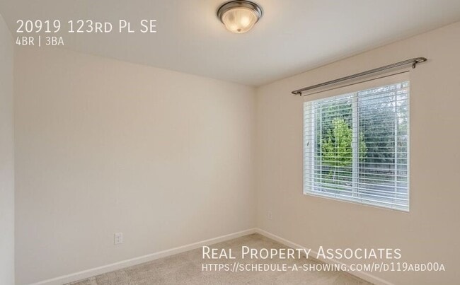 Building Photo - 20919 123rd Pl SE