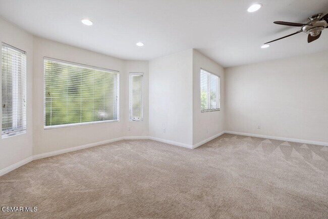 Building Photo - 526 Houston Dr