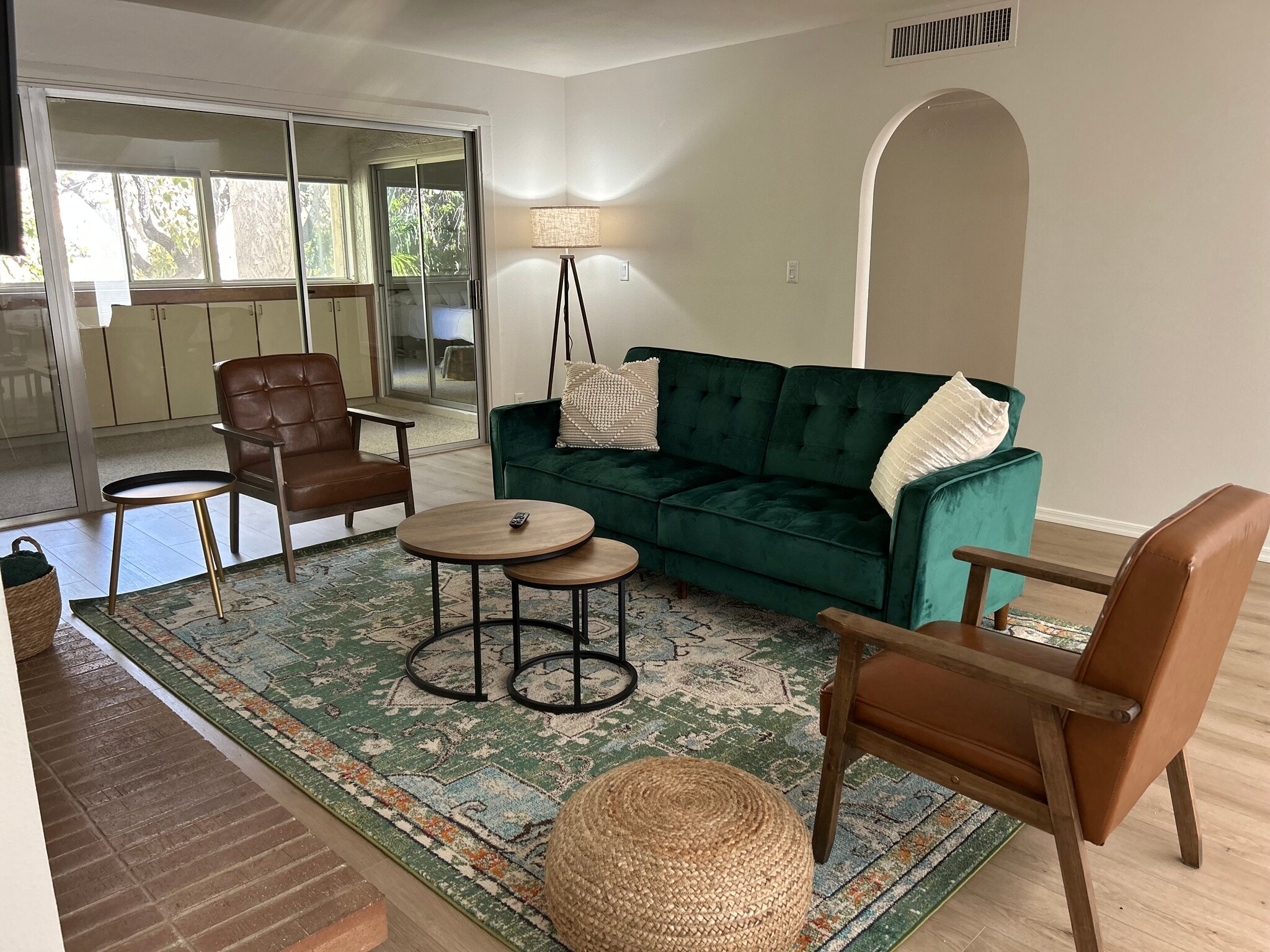 Family Room (common area) - 440 N Dodge Blvd