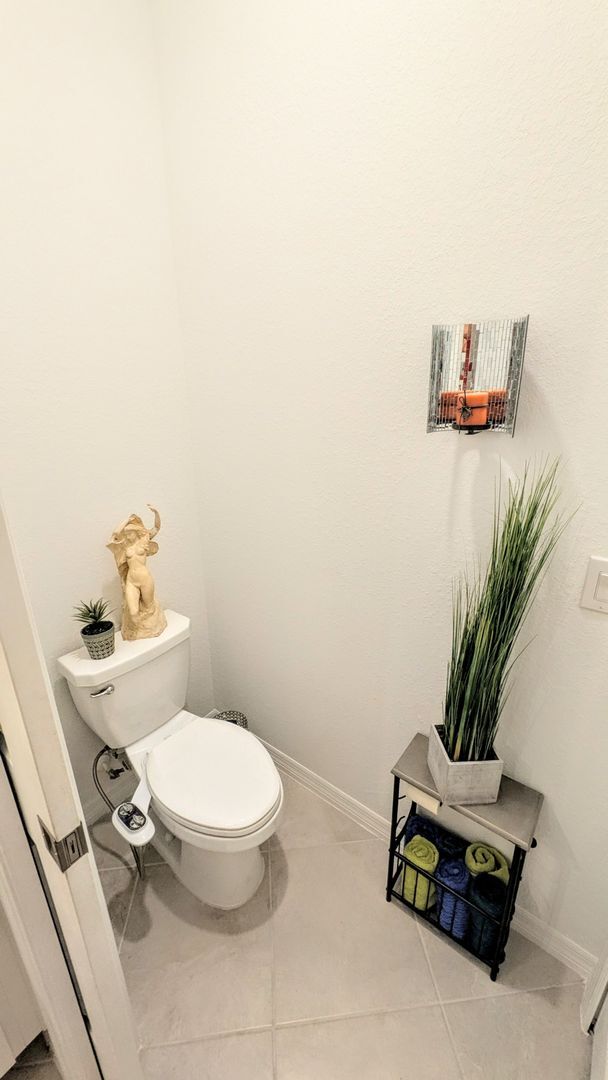 Building Photo - Annual TURNKEY 3 bed 2 bath in the Montserrat