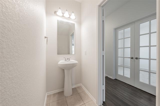 Building Photo - 6268 Topsail Dr