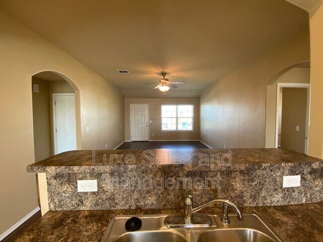 Building Photo - 2912 Thompson Farm Ln