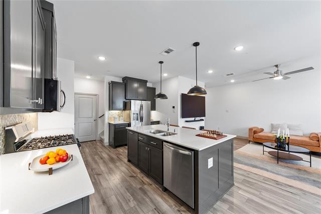 Building Photo - 1340 Hill Country Pl