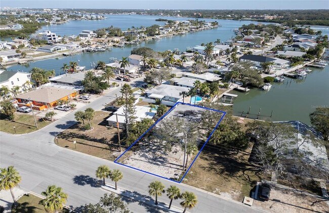 Building Photo - 717 E Gulf Blvd